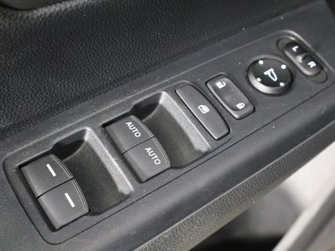 Used 2025 Honda CR-V EX image 19