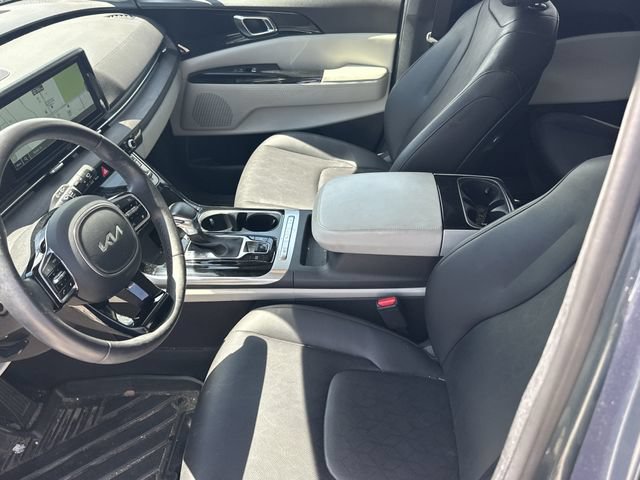 Certified 2024 Kia Carnival EX FWD image 18
