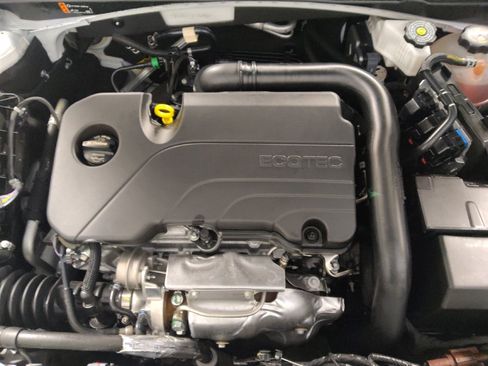 Used 2025 Chevrolet Malibu LT FWD image 30