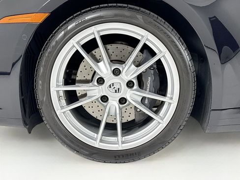 Certified 2025 Porsche 911 Carrera image 34