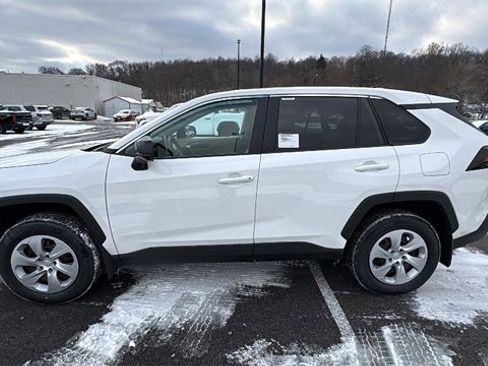 New 2025 Toyota RAV4 LE image 2