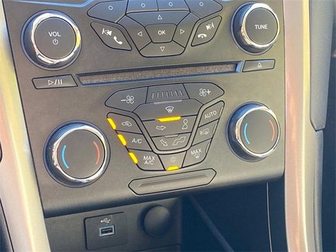 Used 2018 Ford Fusion S image 26