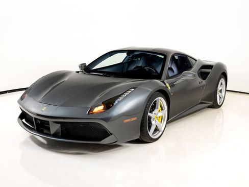 Certified 2018 Ferrari 488 GTB RWD image 6