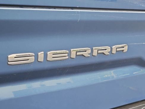 Used 2024 GMC Sierra 1500 SLT AWD/4WD image 12