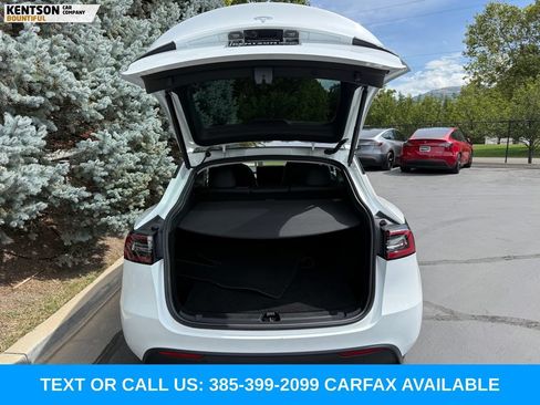 Used 2024 Tesla Model Y Long Range AWD/4WD image 28