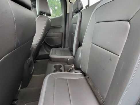 Used 2016 Chevrolet Colorado Z71 AWD/4WD image 5