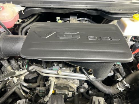 Used 2023 RAM 1500 Big Horn AWD/4WD image 28