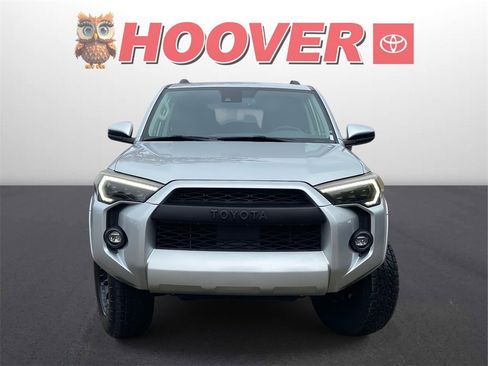 Used 2022 Toyota 4Runner SR5 image 7