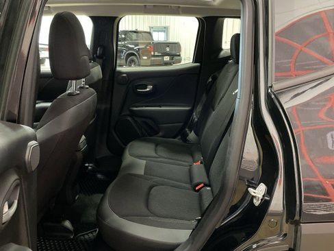 Used 2023 Jeep Renegade Altitude w/ Sun/Sound Group image 25