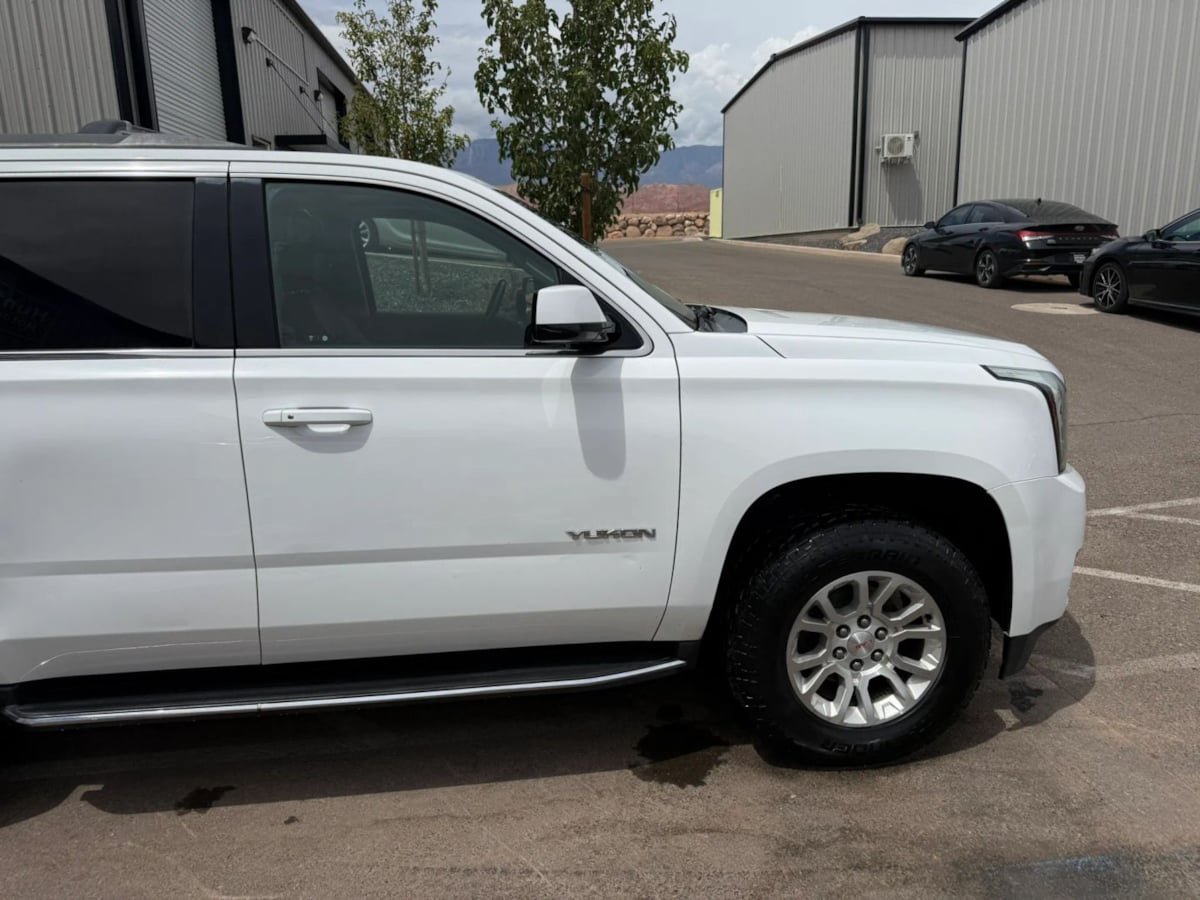 Used 2019 GMC Yukon SLT AWD/4WD image 11