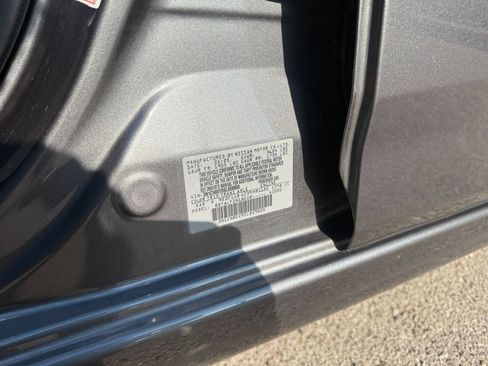 Used 2025 Nissan Versa SV FWD image 27