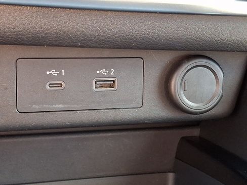 Used 2022 Nissan Rogue SV AWD/4WD image 24