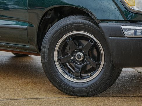 Used 2000 Toyota Tacoma Short Bed image 3