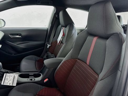New 2026 Toyota Corolla SE FWD image 32
