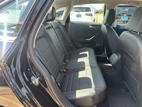 Used 2024 Volkswagen Jetta SE w/ Panoramic Sunroof Package FWD image 18