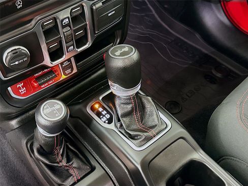 Used 2021 Jeep Wrangler Unlimited Rubicon w/ Steel Bumper Group image 16