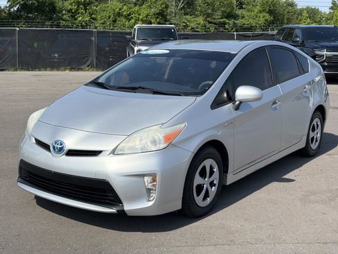 Used 2014 Toyota Prius Three FWD image 3