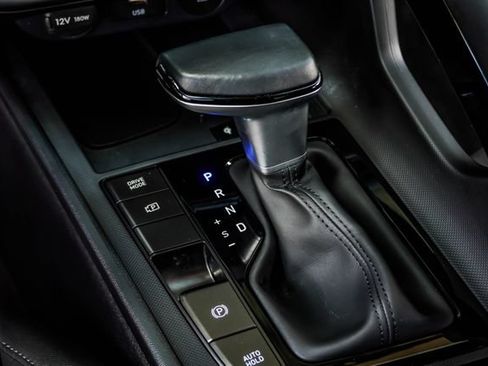 Certified 2025 Hyundai Elantra SEL FWD image 22