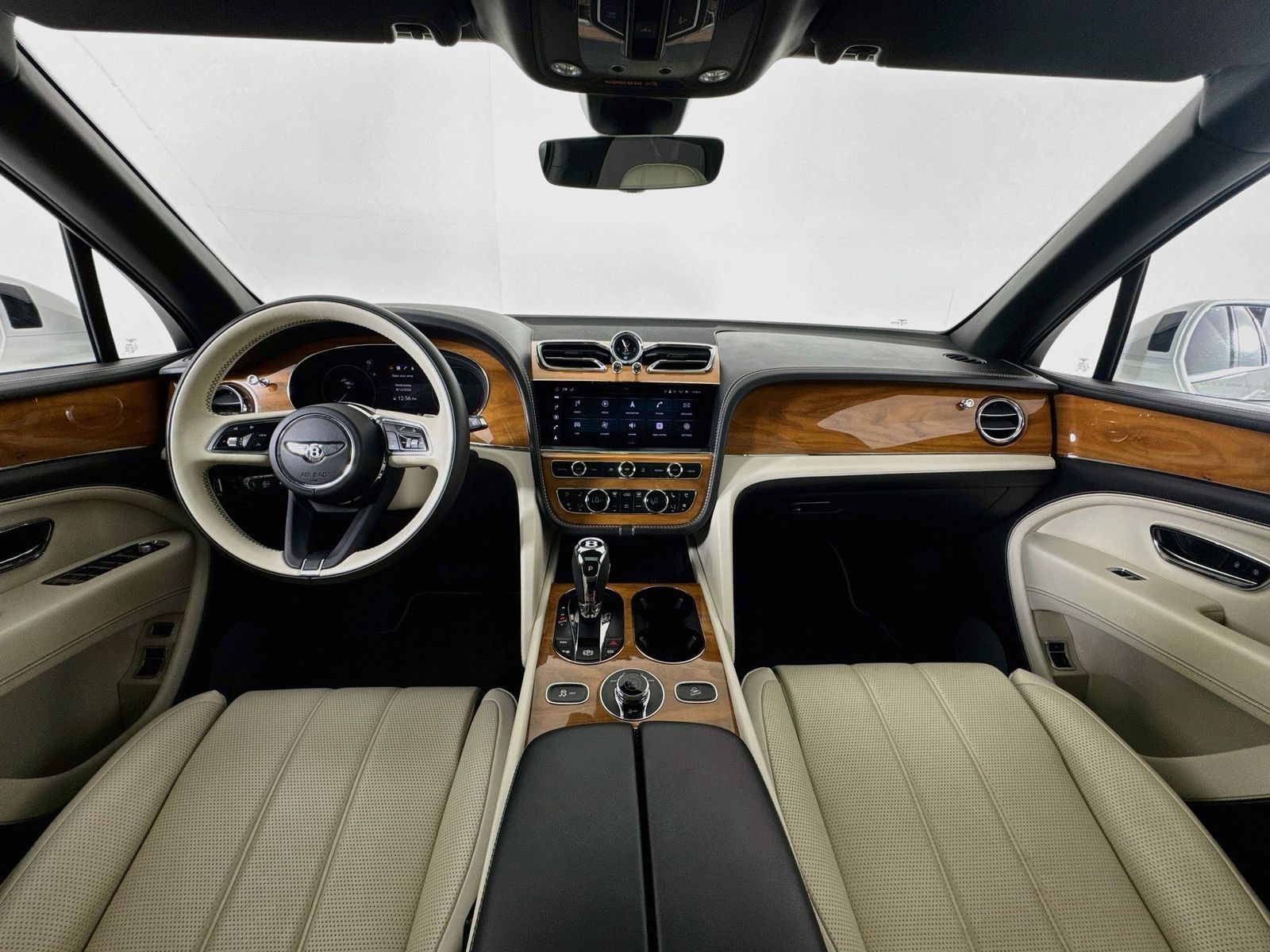 Certified 2023 Bentley Bentayga Extended Wheelbase AWD/4WD image 22