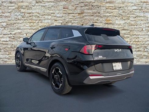 New 2026 Kia Sportage EX image 3