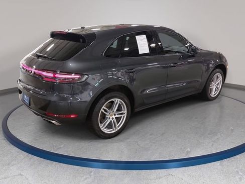 Certified 2019 Porsche Macan AWD/4WD image 5