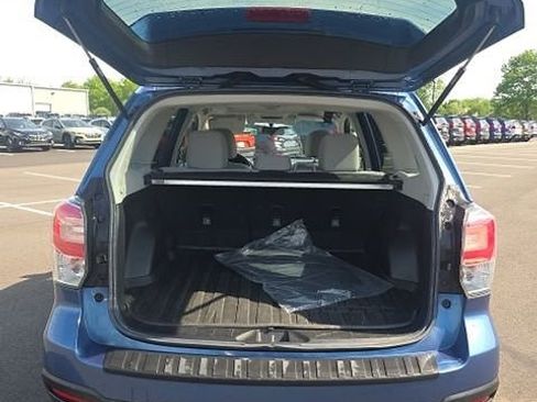 Used 2018 Subaru Forester 2.5i Premium AWD/4WD image 6