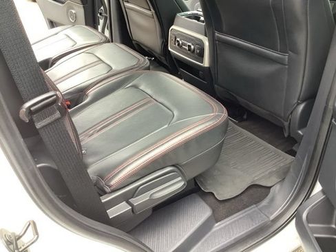 Used 2022 Ford Expedition Limited AWD/4WD image 25