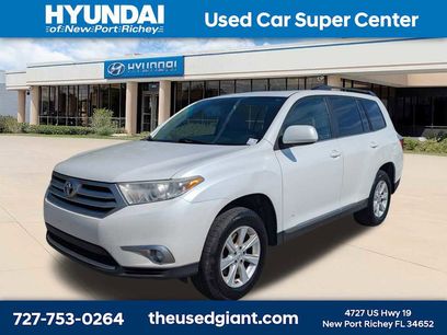 Used 2011 Toyota Highlander SE w/ Tow Pkg