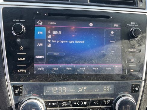 Used 2019 Subaru Outback 2.5i Touring image 12