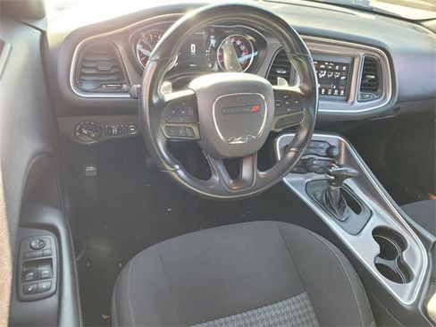 Used 2022 Dodge Challenger GT image 6