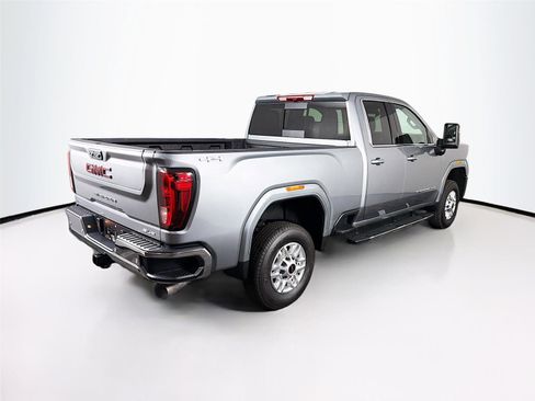 New 2026 GMC Sierra 2500 SLE w/ SLE Value Package; AWD/4WD image 7