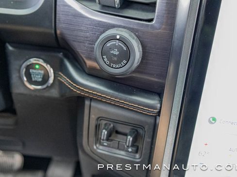 Used 2022 Ford Expedition Platinum image 34