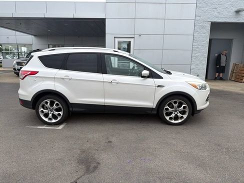 Used 2015 Ford Escape Titanium w/ Equipment Group 301A AWD/4WD image 4