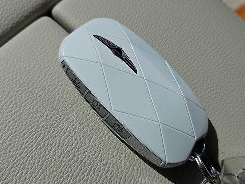 Used 2025 Genesis GV80 3.5T Advanced image 36