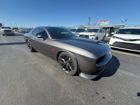 Used 2019 Dodge Challenger R/T w/ Plus Package image 1