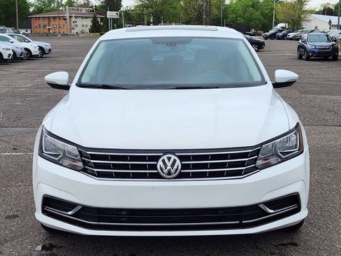 Used 2018 Volkswagen Passat 2.0T SE FWD image 5