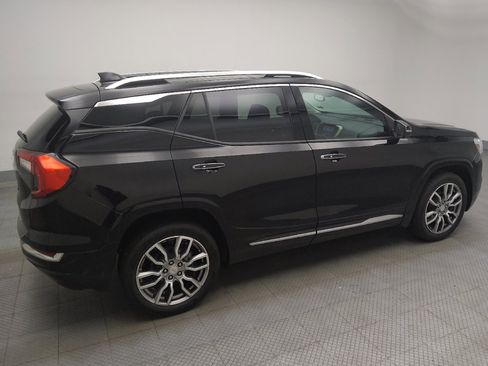 Used 2022 GMC Terrain Denali w/ Denali Premium Package AWD/4WD image 11