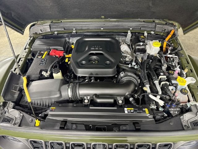 Used 2024 Jeep Wrangler Unlimited Rubicon 4xe AWD/4WD image 37