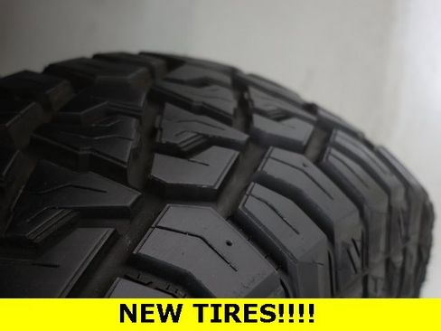 Used 2022 Ford F350 Platinum w/ Tremor Off-Road Package image 5