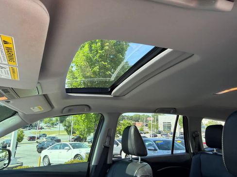 Used 2018 Honda Pilot EX-L image 19