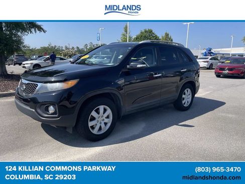 Used 2013 Kia Sorento LX w/ Convenience Pkg FWD image 3