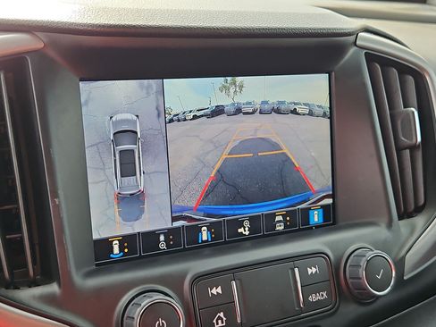 Used 2024 GMC Terrain AT4 w/ Tech Package AWD/4WD image 19