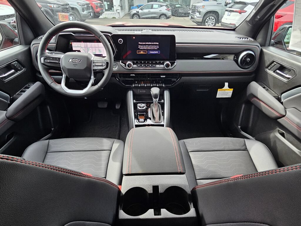 New 2026 Chevrolet Colorado Z71 w/ Midnight Edition AWD/4WD image 9