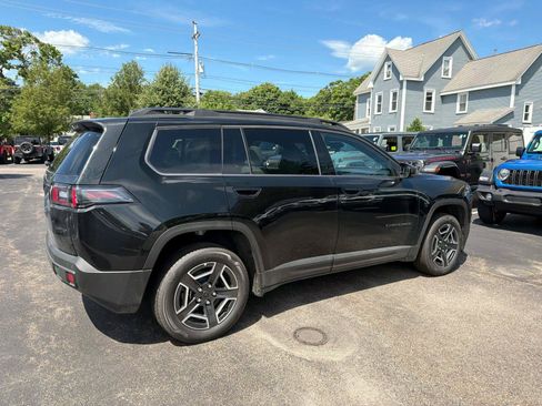 New 2026 Jeep Cherokee Limited AWD/4WD image 2