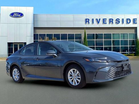 Used 2025 Toyota Camry LE FWD image 1