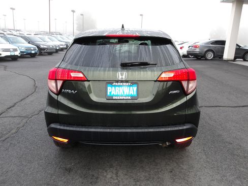 Used 2016 Honda HR-V EX image 4
