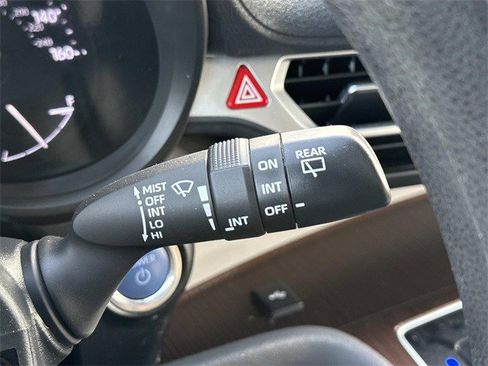 Used 2024 Toyota Sienna LE image 25