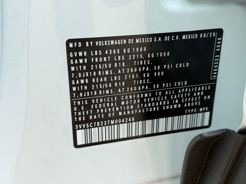 New 2026 Volkswagen Taos SE image 18