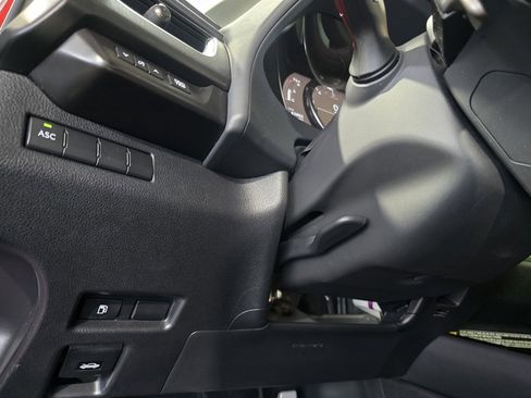 Used 2019 Lexus UX 200 F Sport image 14