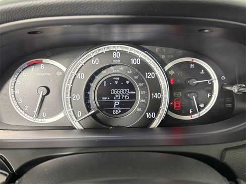 Used 2017 Honda Accord LX image 26